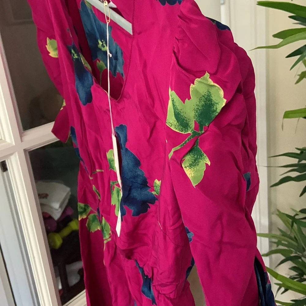 Amanda Uprichard Revolve 100% silk dress floral pattern and Fuchsia color NWT S
